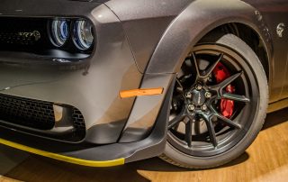 Detalle rueda y pinza de frenos 2 Dodge Challenger SRT® HELLCAT REDEYE WIDEBODY