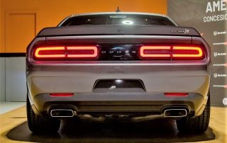 Dodge Challenger RT Scat Pack Widebody, trasera con luces