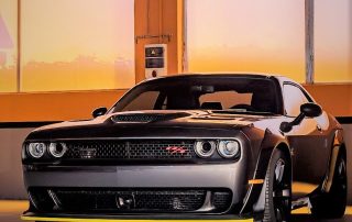 Dodge Challenger RT Scat Pack Widebody, en tres cuartos delantero